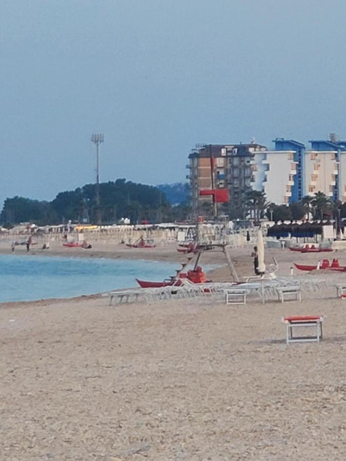 B&B Lido Apartament 10A Civitanova Marche Ngoại thất bức ảnh